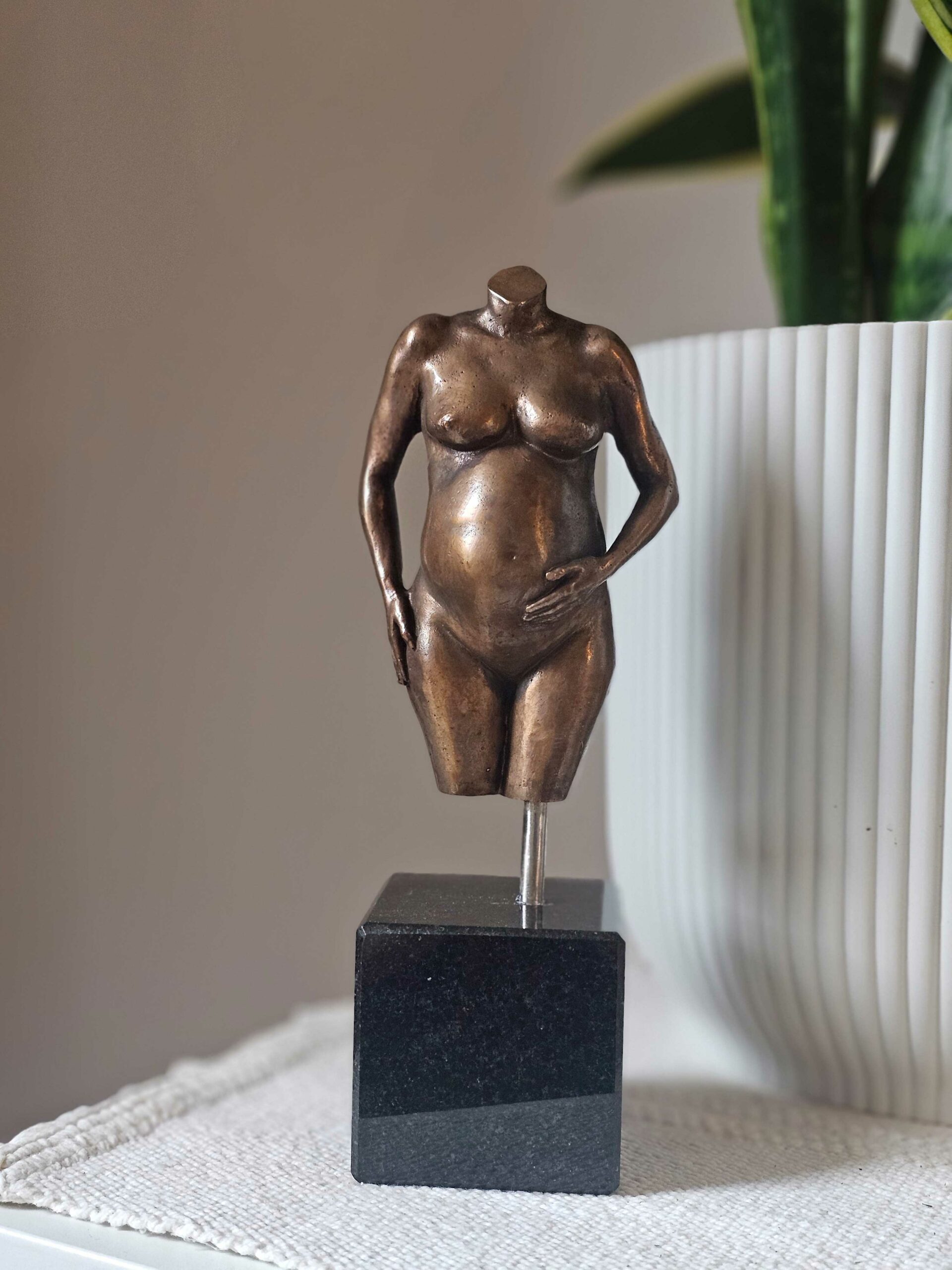 brons zwangerschapsbeeldje zwangerschapsbeeldje brons