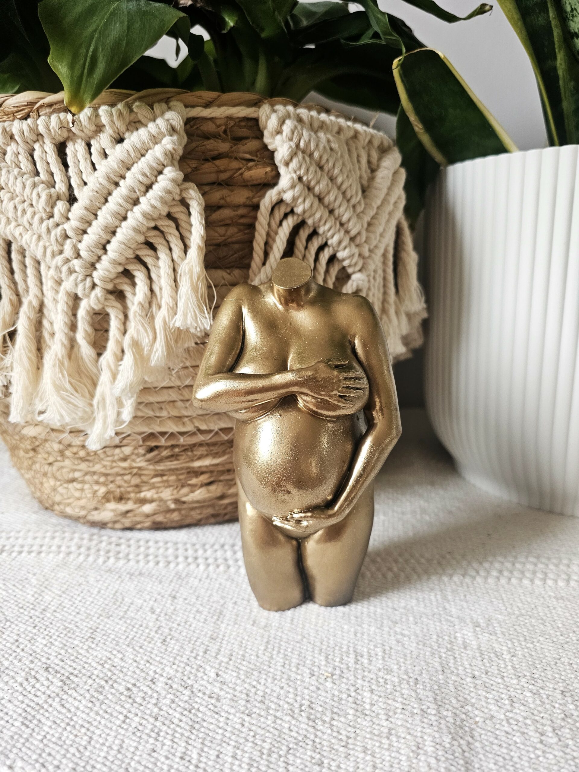 Goud zwangerschapsbeeldje Goud zwangerschapsbeeldje