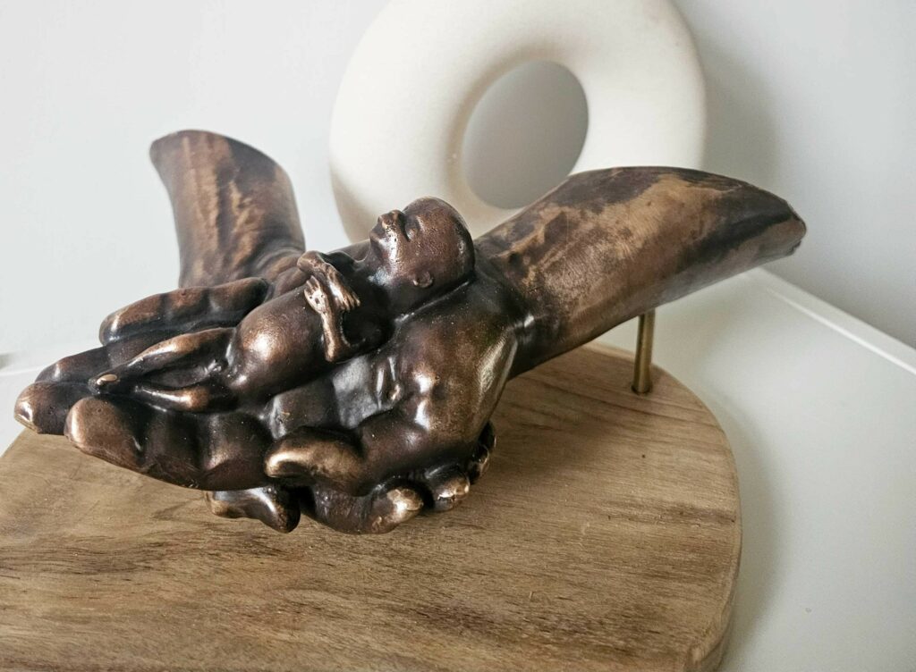 Sterrenkindje van brons in beeld